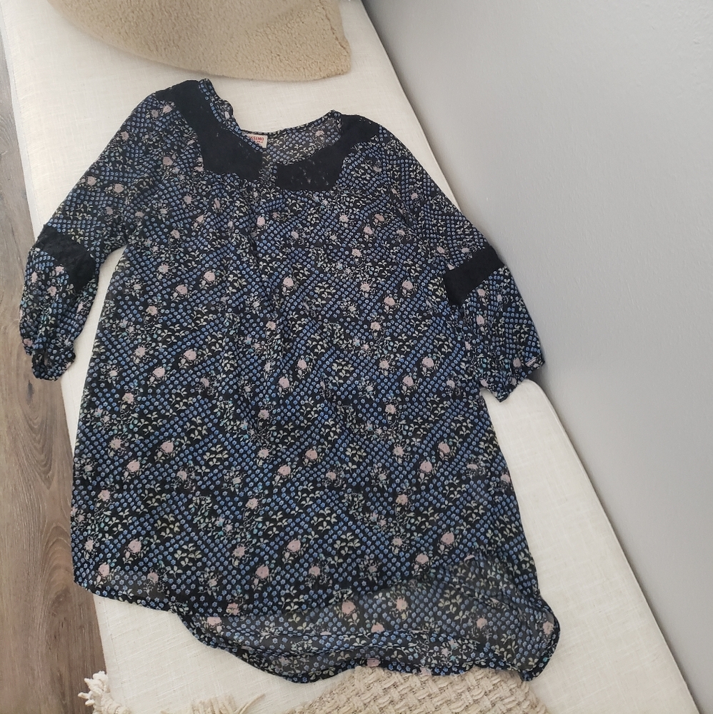Mossimo Supply Co Hi Lo Quarter Sleeve Top - Picture 2 of 9